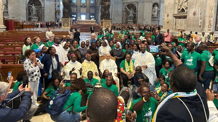 Pope: May every baptized Christian feel called to be a sign of hope in our world